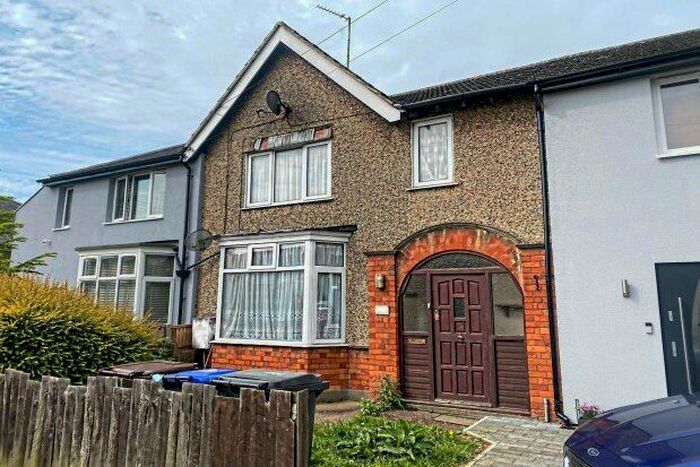 2 Bedroom Property To Rent In Wheatfield Road, Northampton, NN3