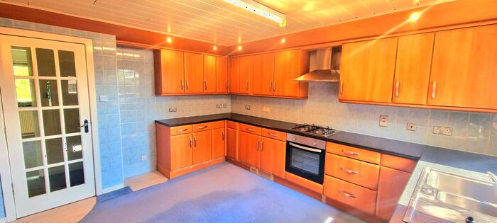 3 Bedroom Detached House To Rent In A, Main Street, Invergowrie, Dundee, DD2