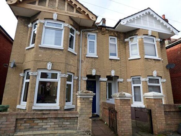 4 Bedroom End Of Terrace House To Rent In Coventry Road, Bedford Place, SO15