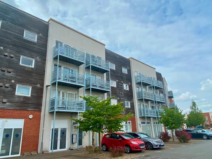 2 Bedroom Flat To Rent In Compair Crescent, Ipswich, IP2