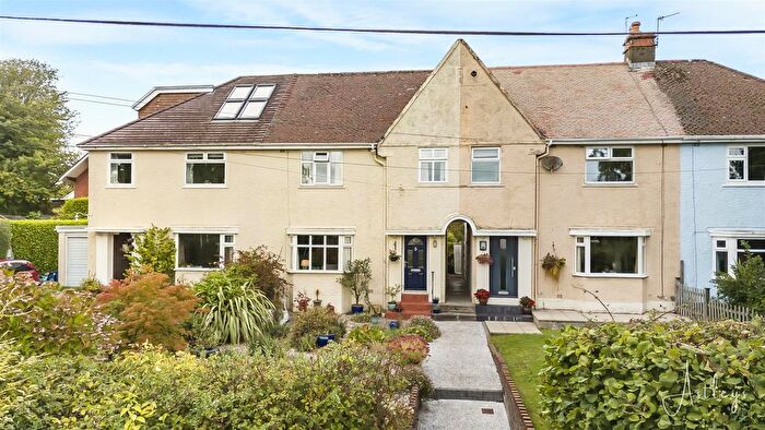 3 Bedroom Semi-Detached House For Sale In Whitestone Lane, Newton, Swansea, SA3