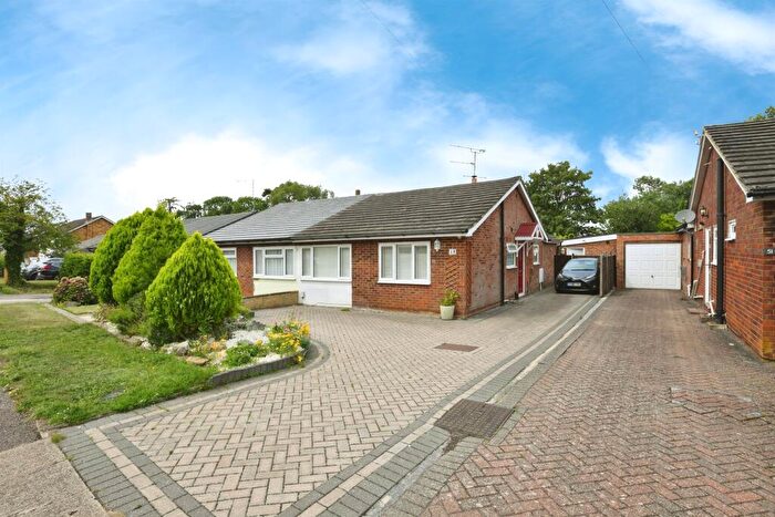 3 Bedroom Semi-Detached Bungalow For Sale In Woodland Way, Stevenage, SG2