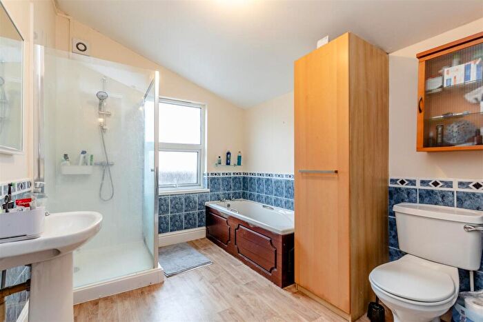 2 Bedroom End Of Terrace House To Rent In Boston Road, Bristol, BS7