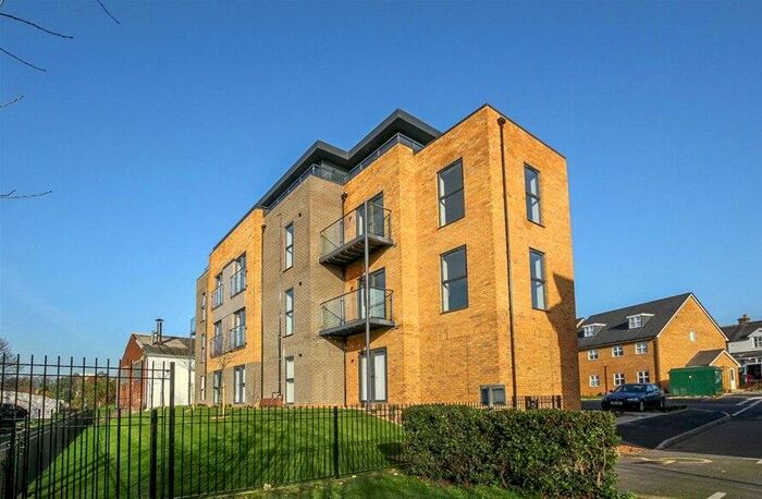 2 Bedroom Flat To Rent In Albion Court, Ebberns Road, Hemel Hempstead, HP3