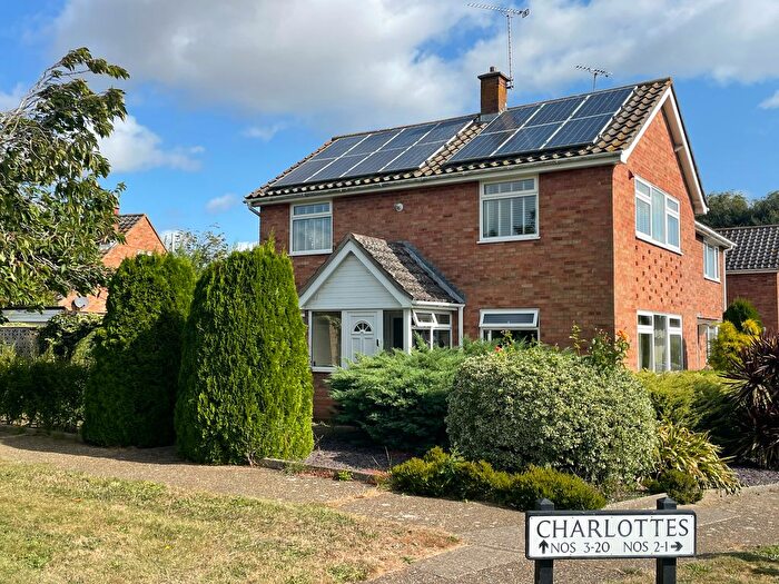 3 Bedroom Semi-Detached House For Sale In Washbrook, Ipswich, Suffolk, IP8