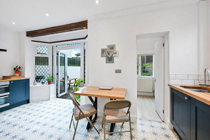 3 Bedroom Semi Detached House For Sale In Ankerdine Crescent, Shooters Hill, SE18