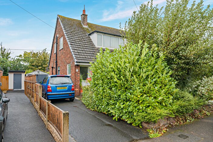 2 Bedroom Semi-Detached House For Sale In Intack Road, PR4