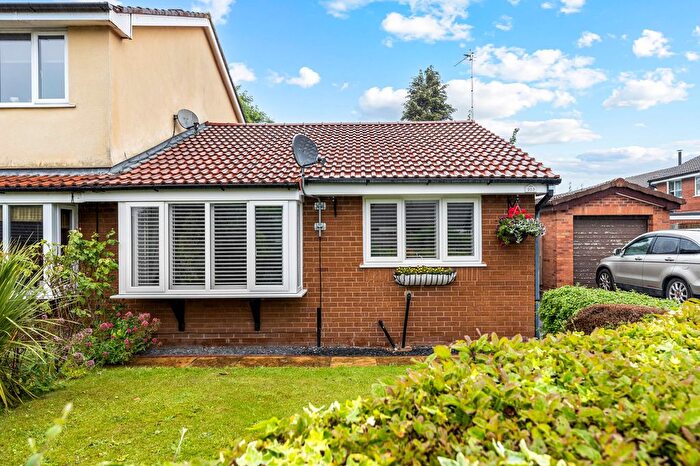 2 Bedroom Semi-Detached Bungalow For Sale In Montrose Close, Fearnhead, WA2