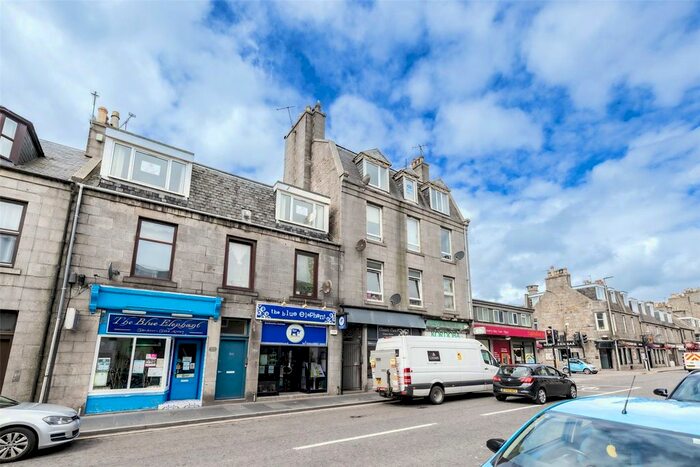 1 Bedroom Flat To Rent In George Street, Top Floor Right, Aberdeen, AB25