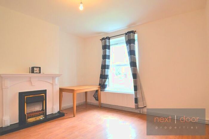 2 Bedroom Flat To Rent In Lilford Road, Camberwell SE5