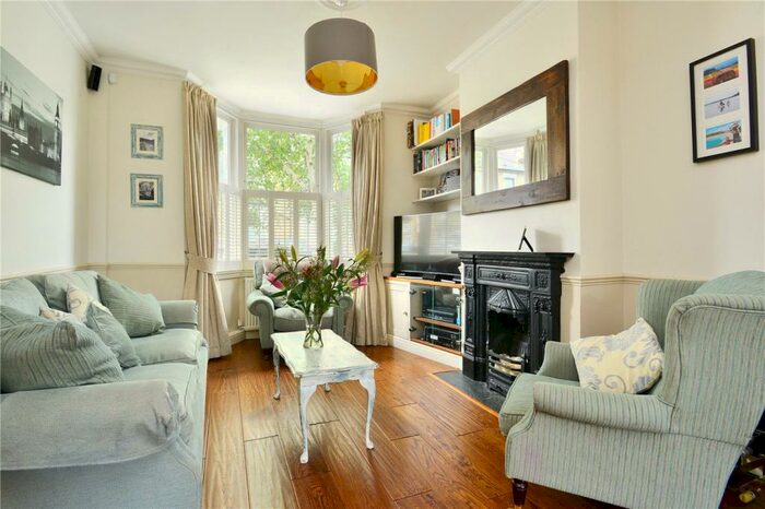 4 Bedroom Terraced House To Rent In Howden Street, Peckham Rye, London, SE15