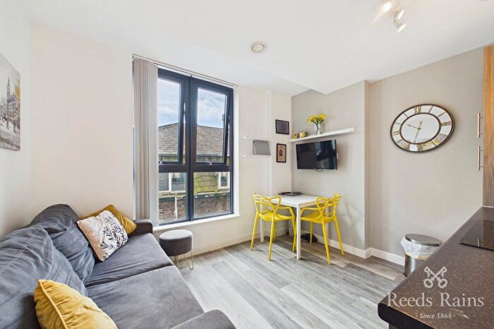 1 Bedroom Apartment For Sale In Leigh Street, Liverpool, Merseyside, L1