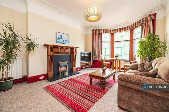 2 Bedroom Flat To Rent In Great Southern Road, Aberdeen, AB11