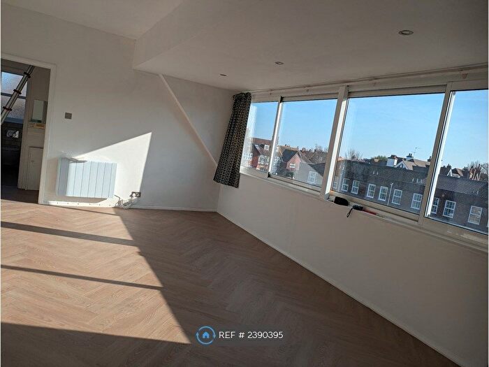 2 Bedroom Flat To Rent In Dittons Road, Eastbourne, BN21