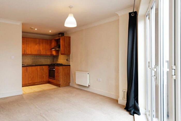 1 Bedroom Flat To Rent In New Street, Cheltenham, GL50