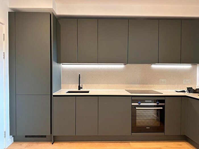 2 Bedroom Flat To Rent In Alba Square, London, SW1W