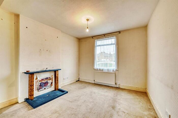 3 Bedroom Terraced House For Sale In The Green, Woodford, NN14