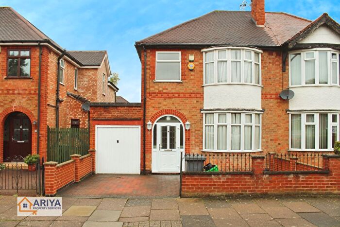 3 Bedroom Semi Detached House To Rent In Deancourt Road, West Knighton, Leicester, LE2