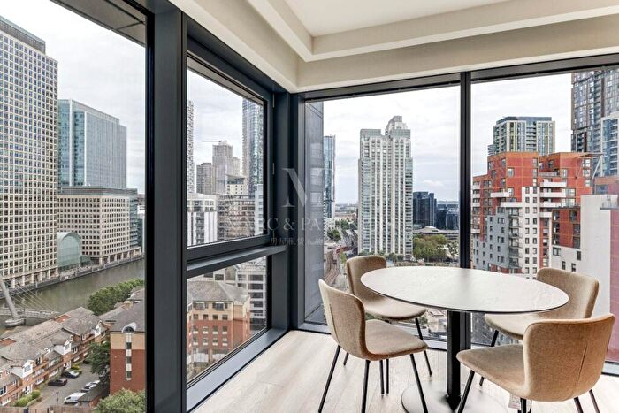 1 Bedroom Apartment To Rent In The Aspen, Marsh Wall, London, E14