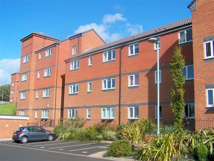 2 Bedroom Apartment To Rent In Palmerston Avenue, Wilnecote, Tamworth, B77