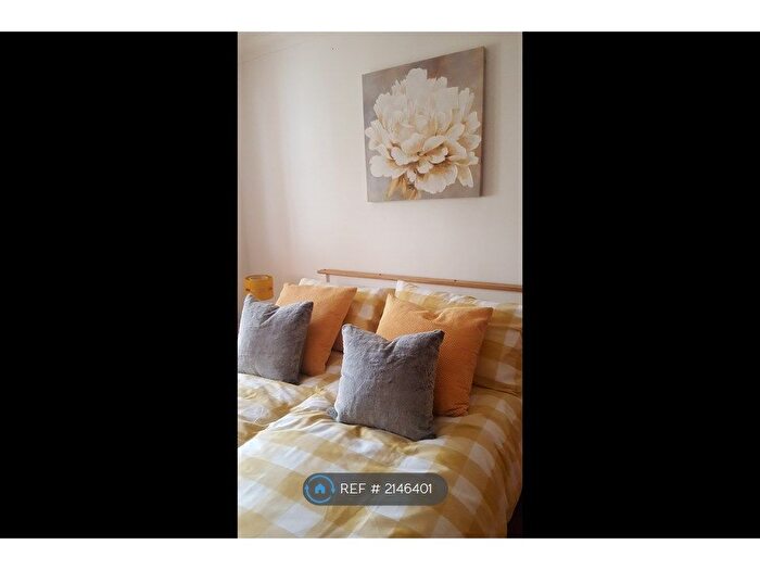 2 Bedroom Flat To Rent In Regency Court, Norwich, NR1