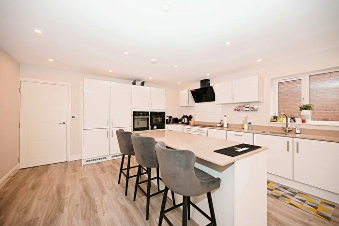 5 Bedroom Detached House To Rent In Windmill Close, Hillmorton, Rugby, CV21