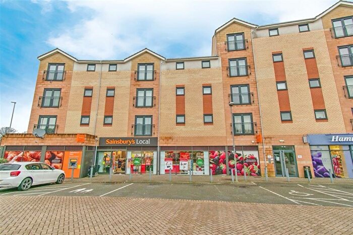 2 Bedroom Flat For Sale In Sandhills Avenue, Leicester, Leicestershire, LE5
