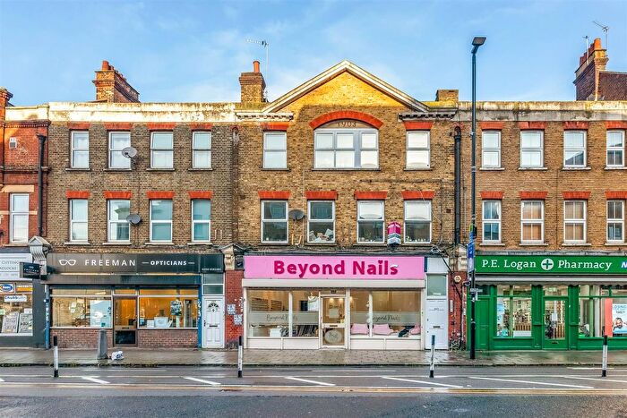 Studio To Rent In Trafalgar Road, London, SE10