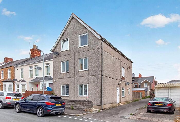 2 Bedroom Flat To Rent In Lewis Street, Barry, CF62
