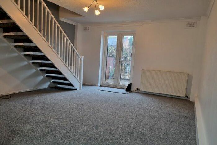 2 Bedroom Property To Rent In Mellons Walk, Newton Abbot, TQ12