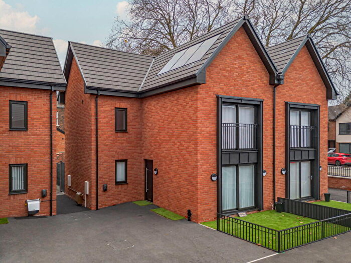 4 Bedroom Semi Detached House For Sale In Chapel Street, Levenshulme, Manchester, M19