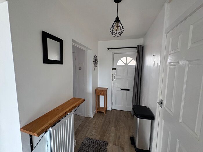 2 Bedroom Flat To Rent In Abbey Court, Coventry, CV3
