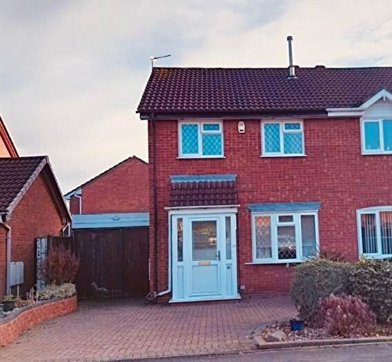 3 Bedroom Property To Rent In Lancelot Drive, Stretton, DE13