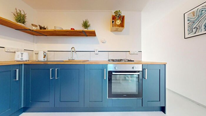 1 Bedroom Flat For Sale In Woodhall House, Robert Street, London, NW1