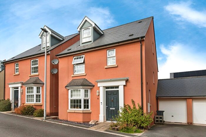 4 Bedroom Town House For Sale In Leworthy Drive, Exeter, Devon, EX1