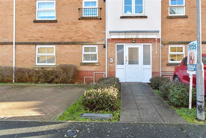 1 Bedroom Flat For Sale In Amherst Place, Ryde, Isle Of Wight, PO33