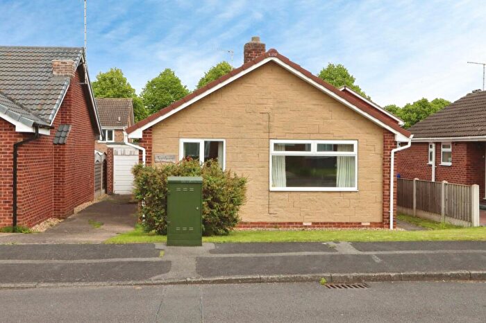 3 Bedroom Bungalow For Sale In Brier Close, Waterthorpe, Sheffield, S20