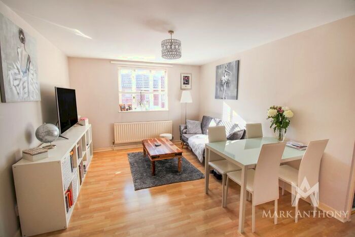 1 Bedroom Flat To Rent In Haynes Close, London, N11