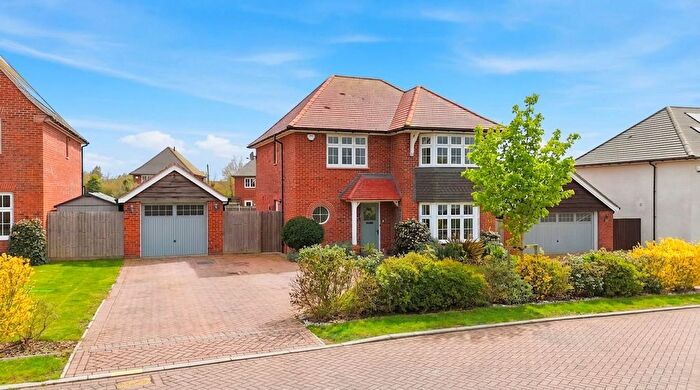 3 Bedroom Detached House For Sale In Laurel Drive, Bulphan, RM14