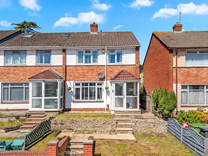 3 Bedroom House For Sale In Brompton Close, Bristol, BS15