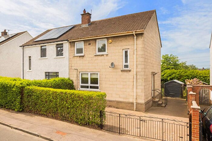 3 Bedroom End Of Terrace House For Sale In Gilmerton Dykes Drive, Edinburgh, EH17