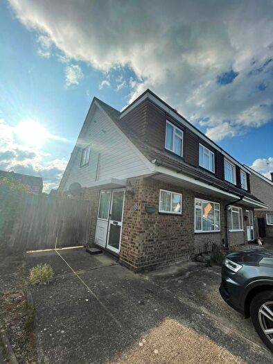 3 Bedroom Terraced House To Rent In Cheshunt, EN8