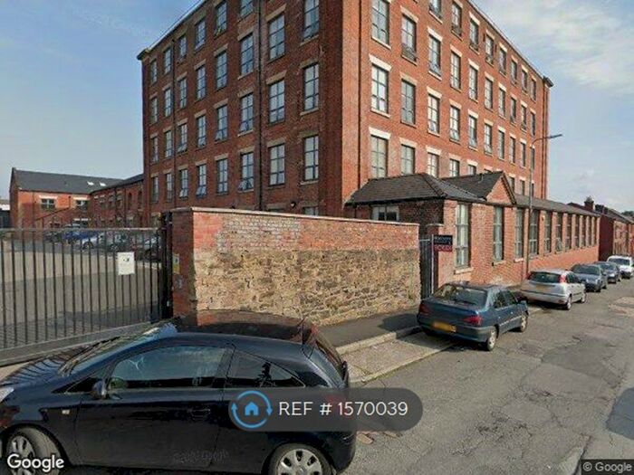 2 Bedroom Flat To Rent In Atlas Mill, Bolton, BL1