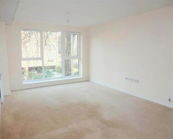 1 Bedroom Flat To Rent In Midland Road, Hemel Hempstead HP2