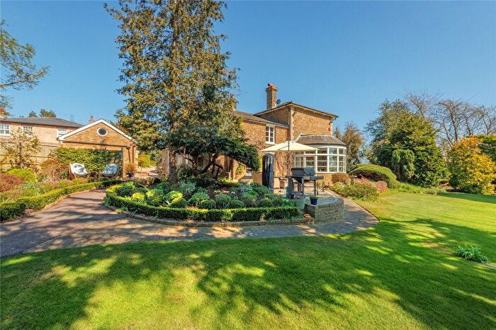 5 Bedroom Detached House For Sale In Roundbush Lane, Round Bush, Aldenham, Watford, WD25