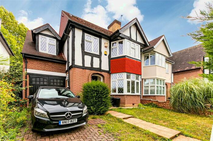 4 Bedroom Semi-Detached House To Rent In Rusham Road, London, SW12