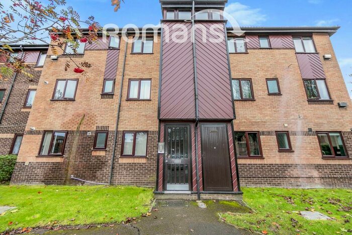 2 Bedroom Apartment To Rent In St. Pauls Court, RG1