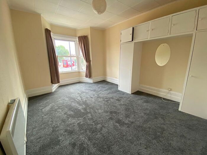 Studio To Rent In , Mitcham Road, SW17