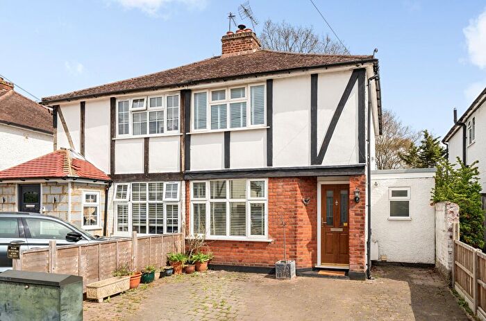3 Bedroom Semi-Detached House For Sale In Hersham, Surrey, KT12