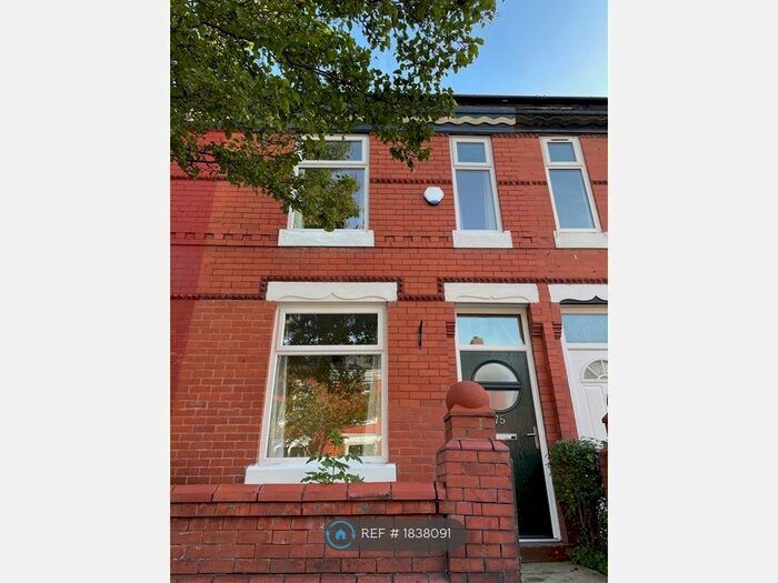 2 Bedroom Terraced House To Rent In Thornton Road, Manchester, M14